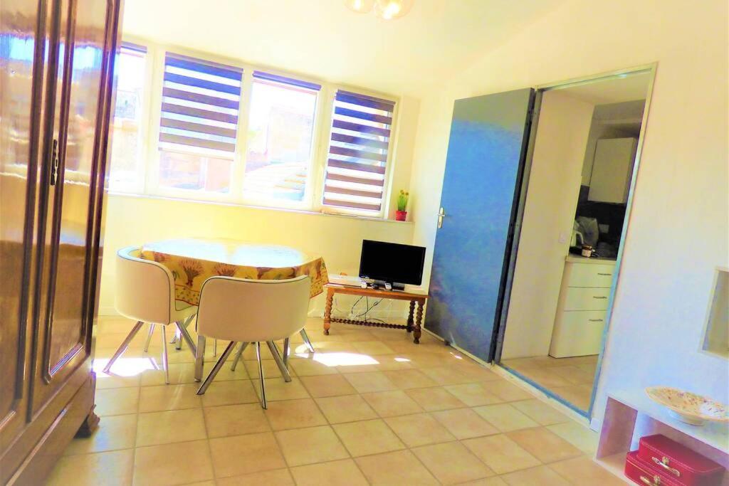 Apartament La Terrasse Ensoleillee Arles Camargue Zewnętrze zdjęcie
